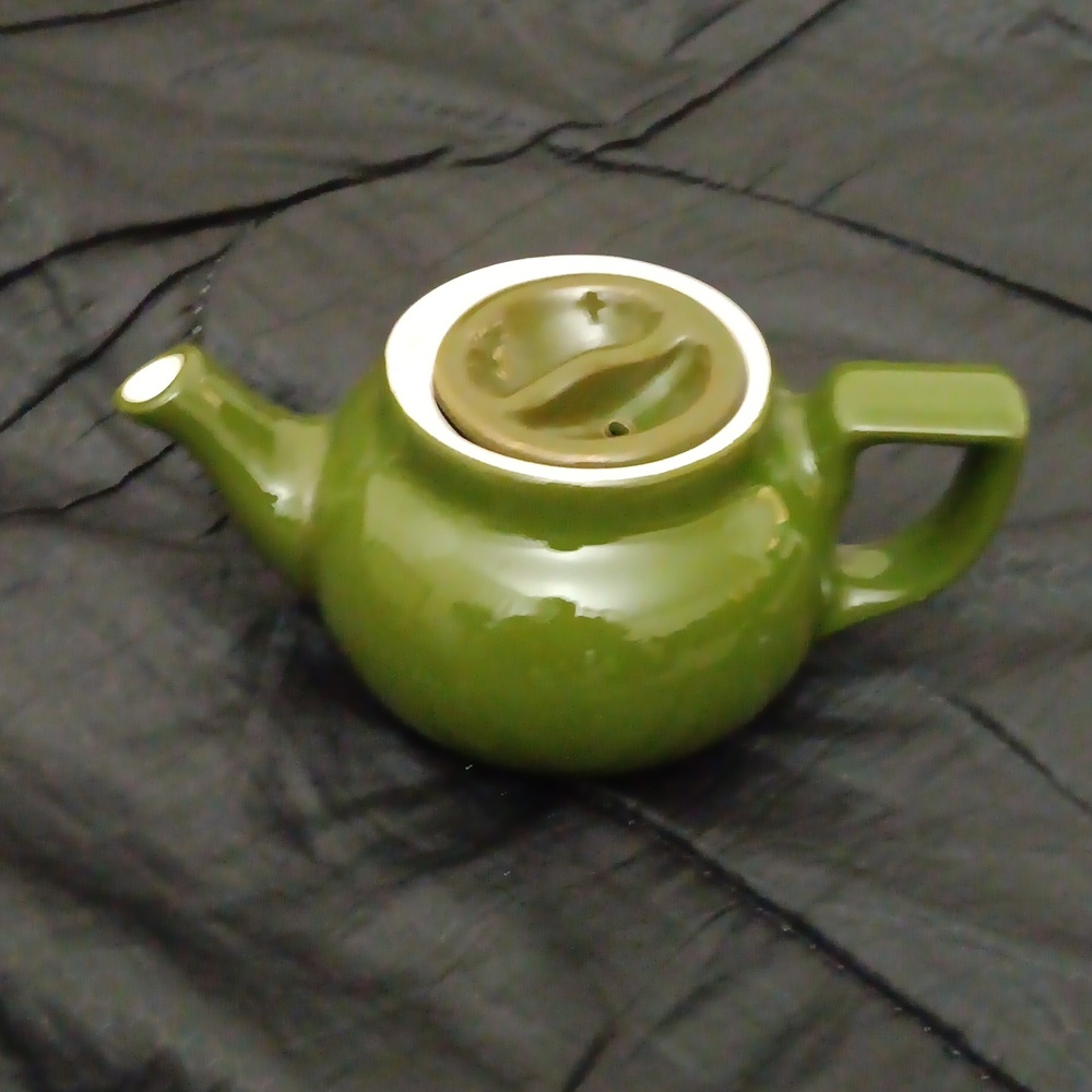Vintage Hall Single Serve Tea Pot